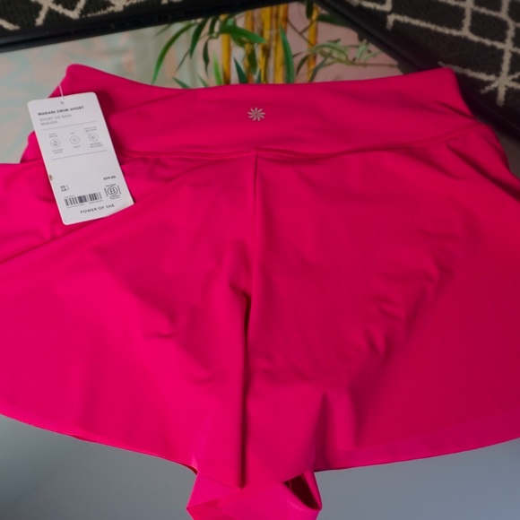 ATHLETA MAKANI SHORT NEW,SOLD ALREADY!! - Picture 7 of 8
